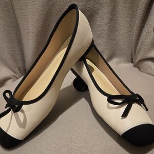C. Paravano Ballet Style Flats. Women Size 39 (8-8.5). Brand New Ret. 135